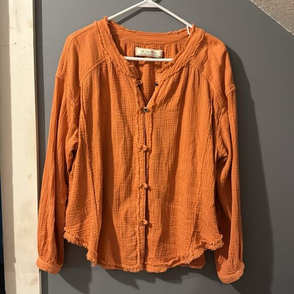 Free People Moving Mountains Oversized Shirt Long Sleeve Raw Hem Size S - Picture 3 of 7